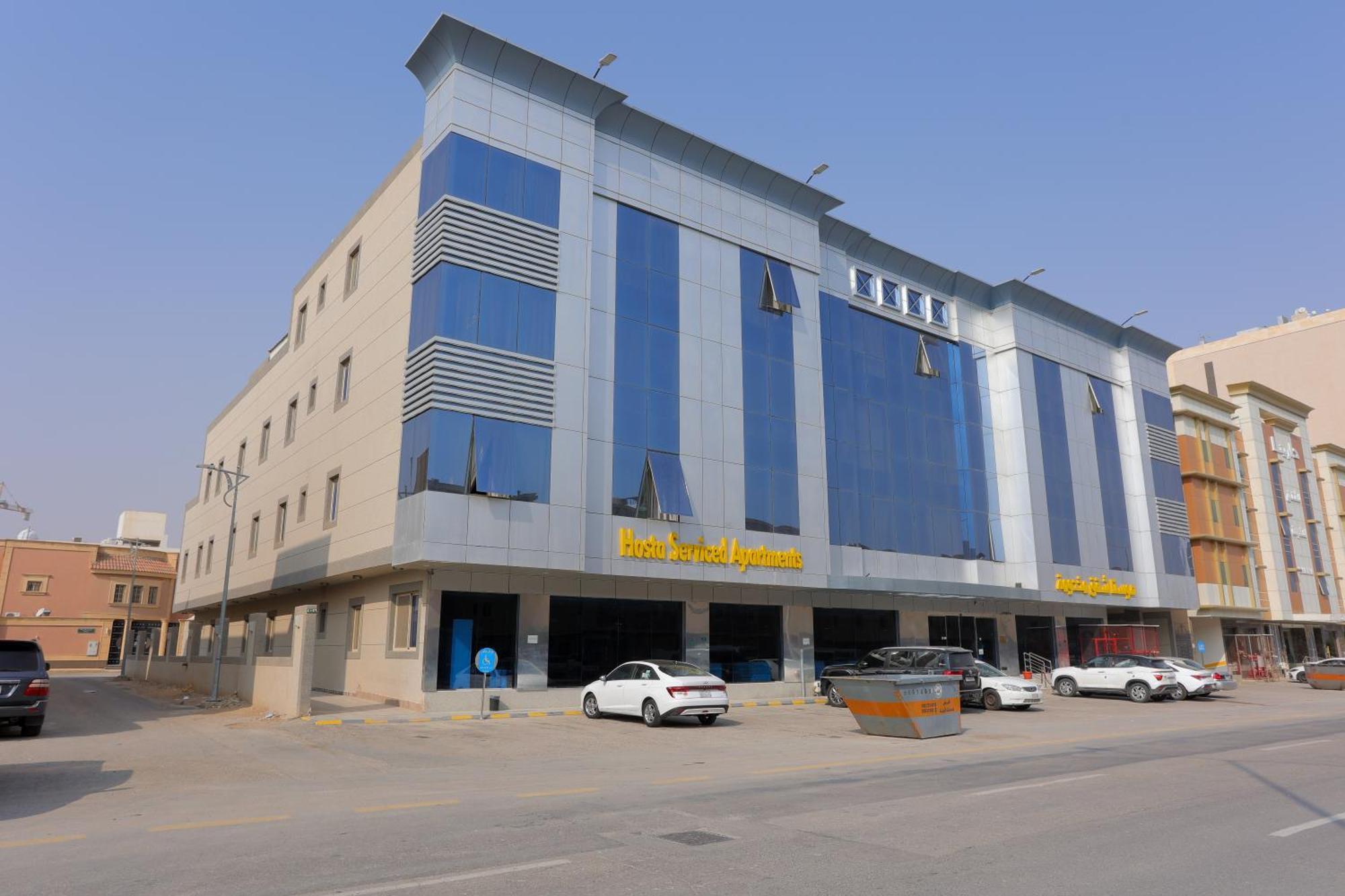 Aparthotel هوستا الملقا 3*
