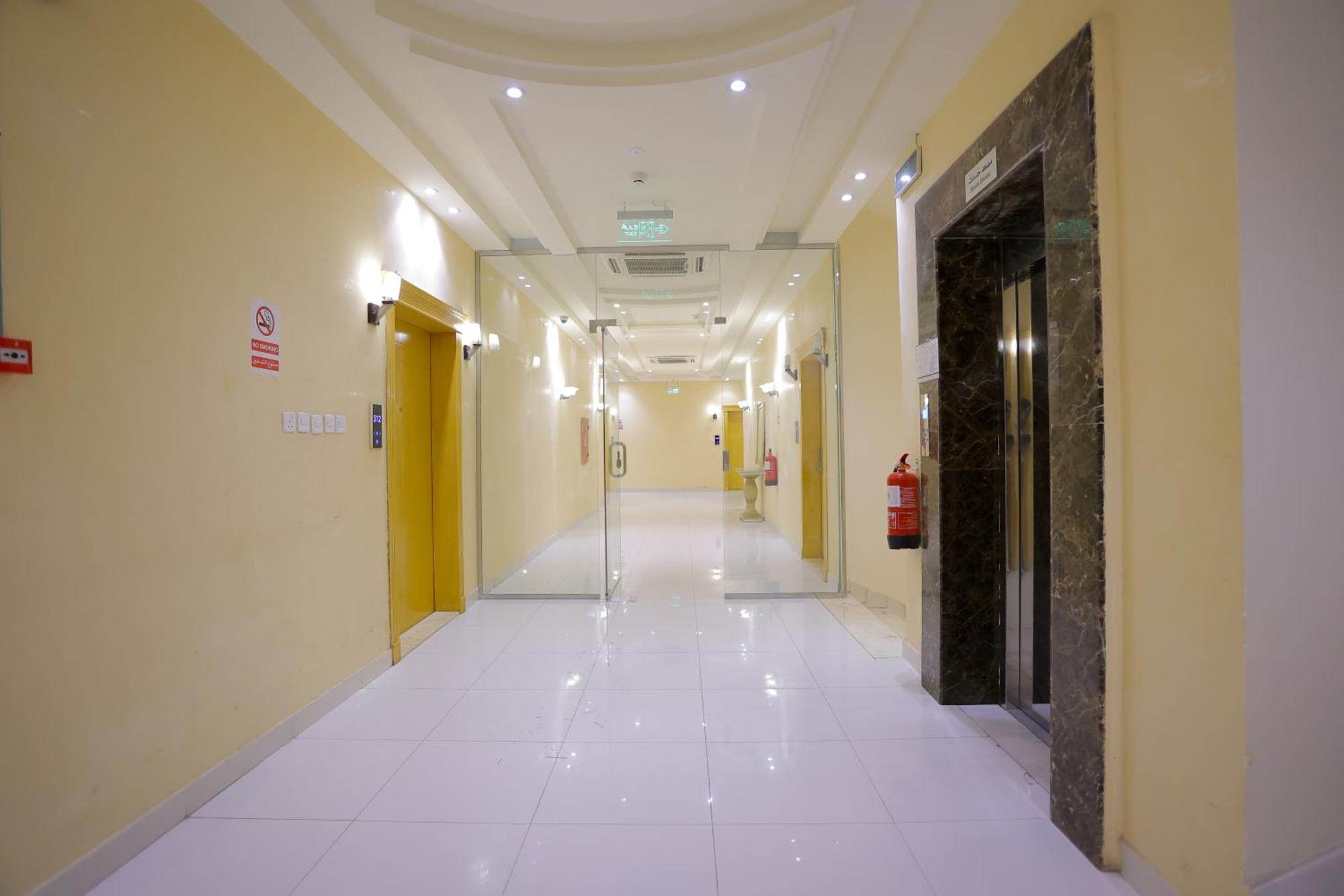 هوستا الملقا Aparthotel 3*